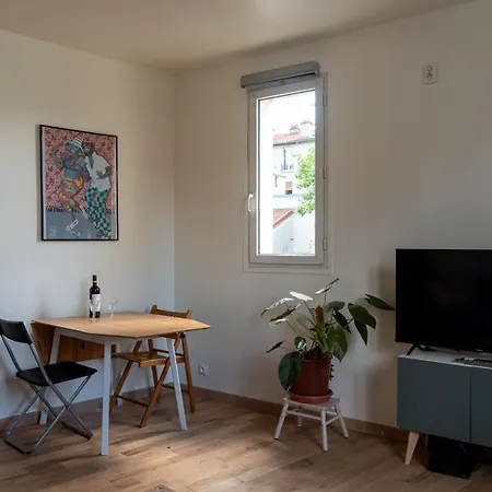 Confortable Deux Pieces Aux Portes De Paris Apartment Bagnolet