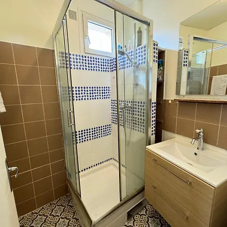 Confortable Deux Pieces Aux Portes De Paris Apartment *